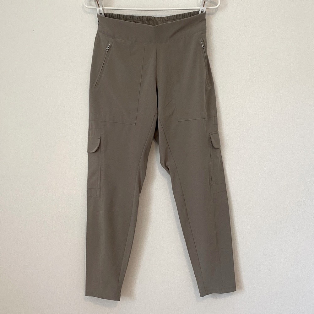Athleta Chelsea Cargo Joggers